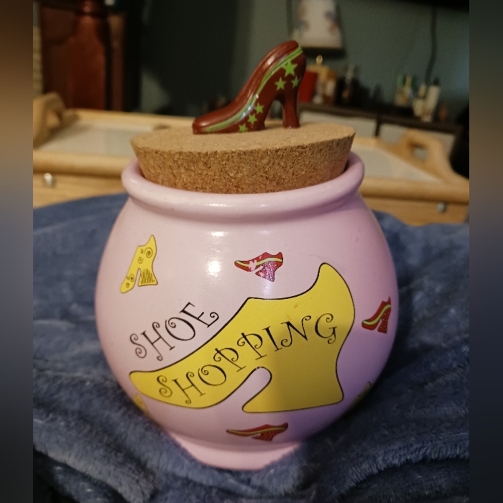 NEW! "SHOE SHOPPING" FUND JAR (Big Jar)